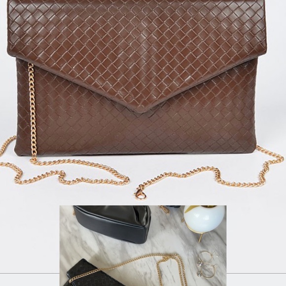 🆕Envelope embossed clutch and chain crossbody - Picture 6 of 6